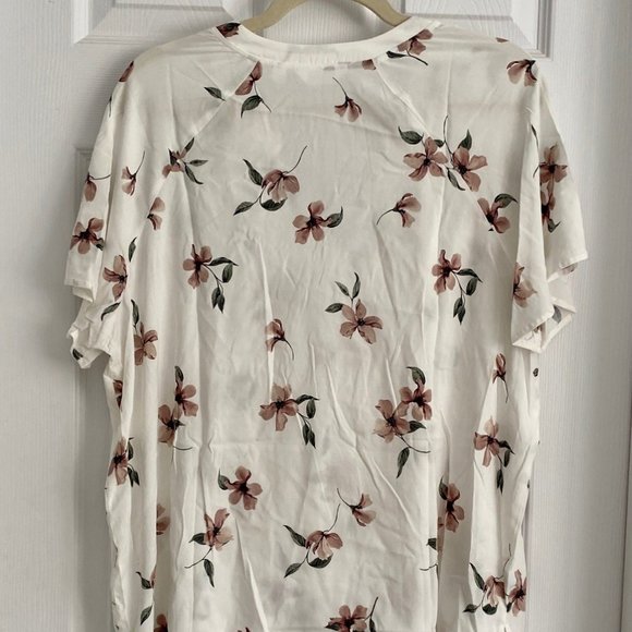 Reitmans summer blouse - Picture 4 of 4